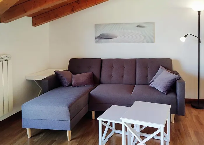 Torre Del By Interhome Daire Porto Valtravaglia