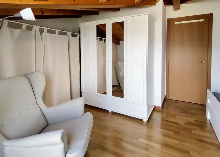 Torre Del By Interhome Porto Valtravaglia